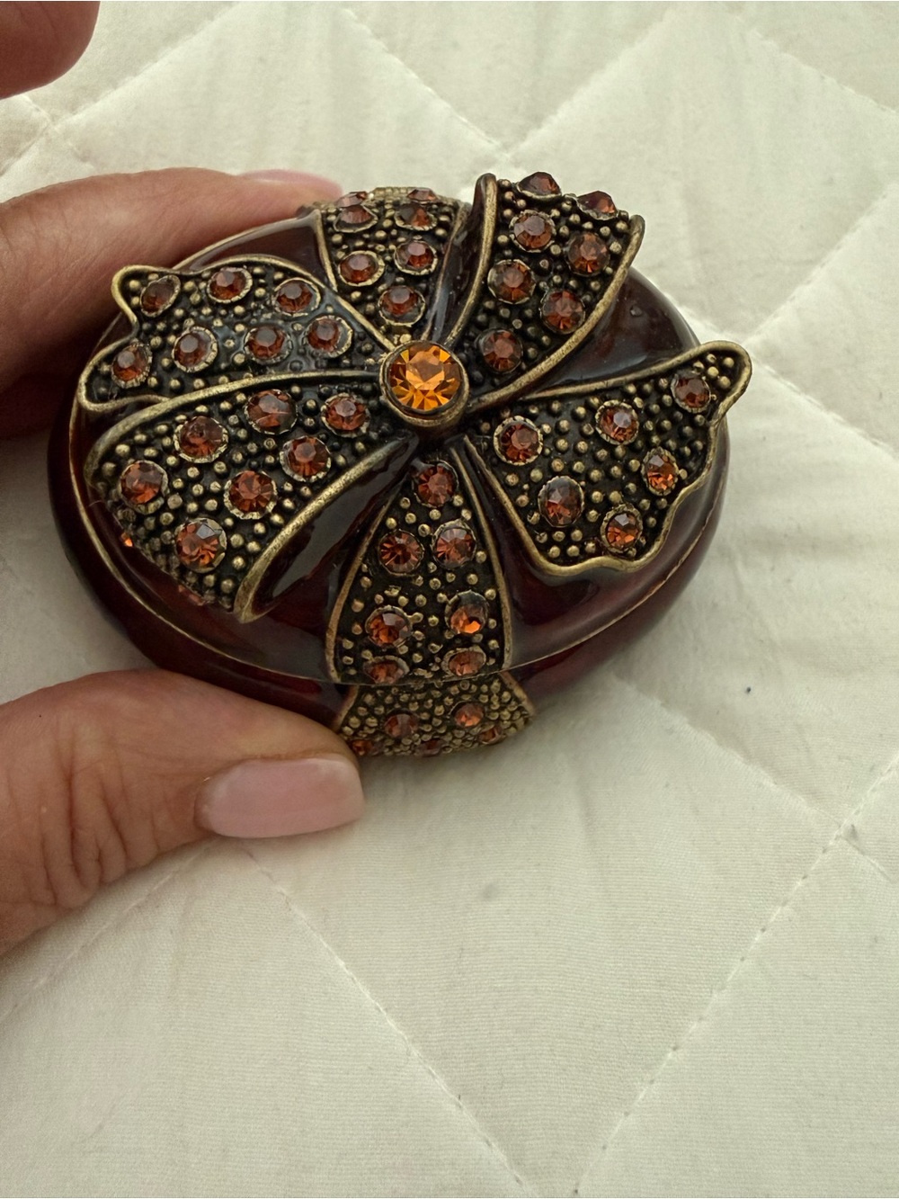 Vintage-Inspired Burgandy Crystal Bow Decorative Trinket Box
